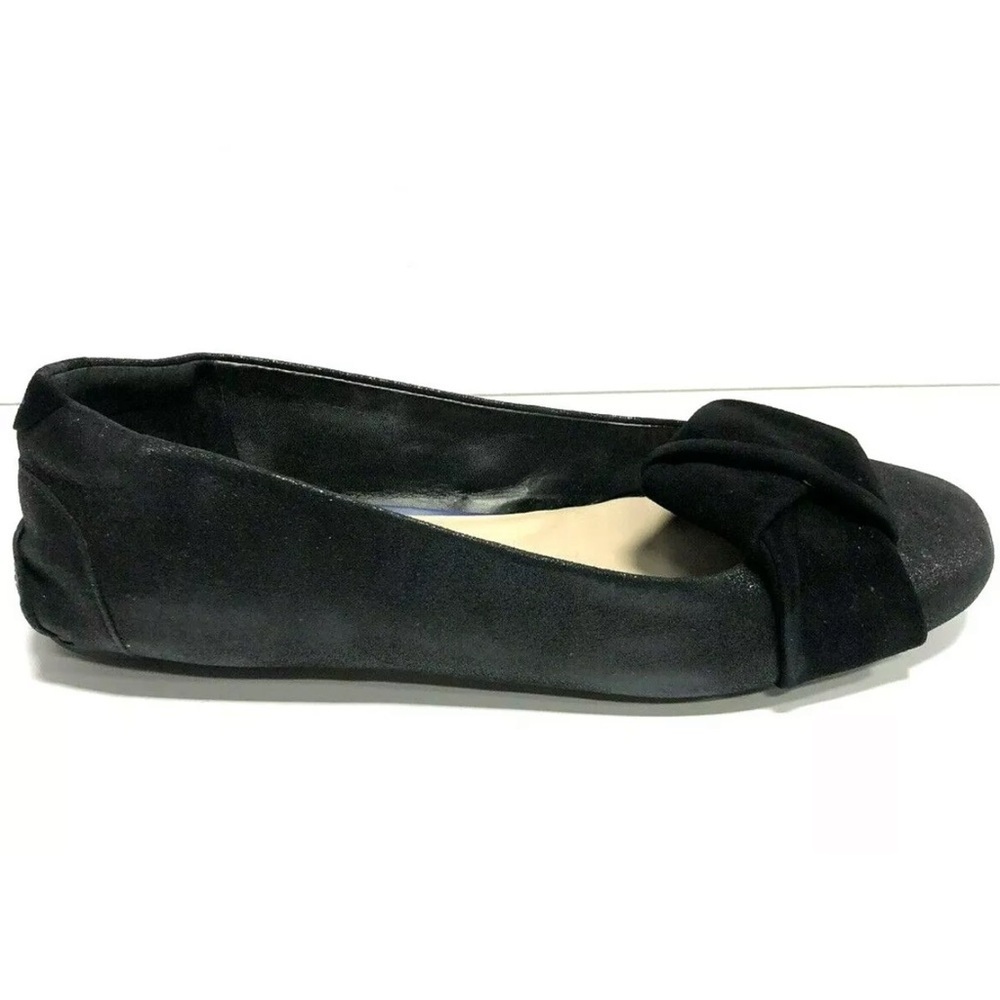Tahari Women’s Evan, Black Slip-On Flats, Size 8.5 M